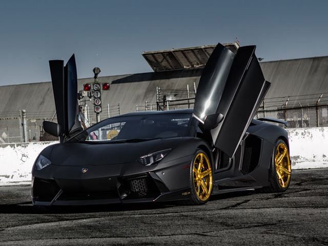 Chris Brown's Custom Lambo is the good kind of "slap in the face!"